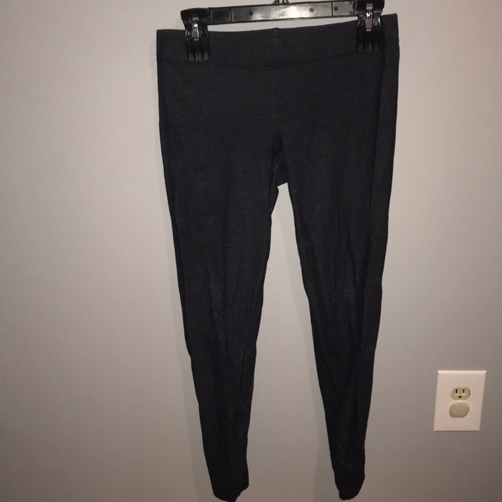 Jegging with no pockets!